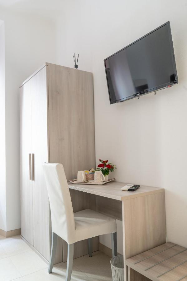 Le Stanze Dei Poeti E Del Vino Hotel ลาสเปเซีย ภายนอก รูปภาพ